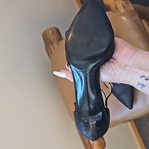 Nine west Stiletto, pointed toe heel. - Picture 3 of 4